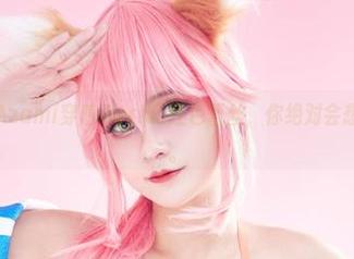 精选图片：Azami穿着Aerith红色蕾丝，你绝对会想要多看几眼。