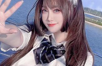 有图包的卫星！Halo_酱带你看艾米莉亚的姿态，太有趣了～
