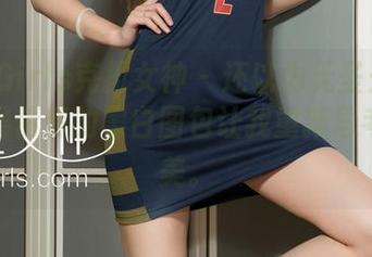 KelaGirls克拉女神 - 还以为无圣光是缺点，吴倩倩的黑白图包让我重新思考了审美。
