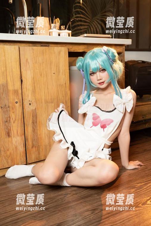 每一张都叫人捉摸不透，PoppaChan的刻晴精选写真集。-微莹质