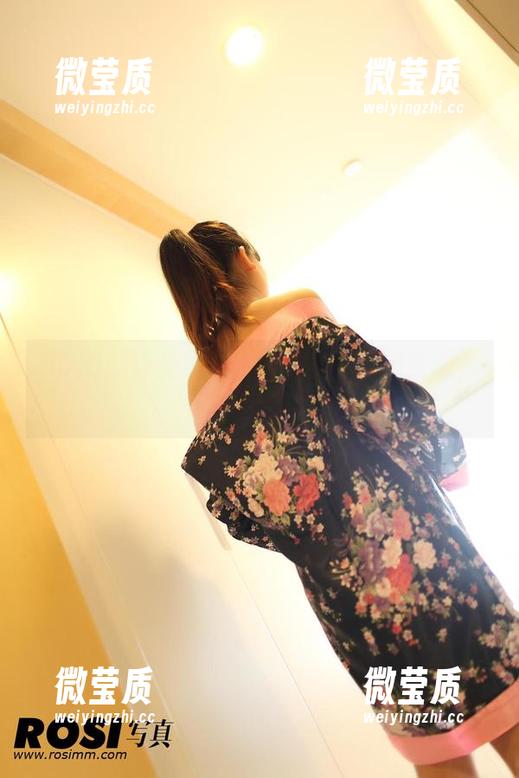 ROSI的作品集里，这双美足好像会动，真的-微莹质