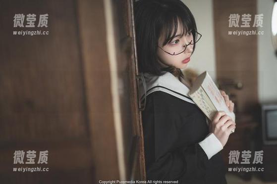 Uhye(이유혜)的“DeepmoreOffice”最新消息：是办公还是派对？你我一起揭晓！-微莹质