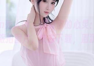 Xiuren秀人网 - 饲养你的心灵：baby嘉茵的旅拍图片，快去下载，别犹豫了！