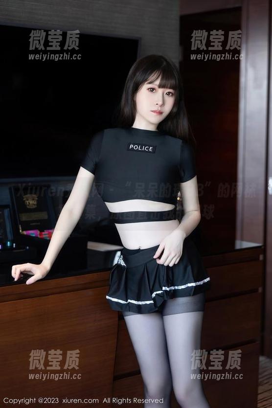 Xiuren秀人网 - “呆呆的瑞BB”的网袜写真集，原图直击我的眼球-微莹质