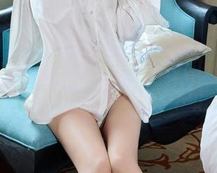 Xiuren秀人网 - 小雨baby的在线写真，学姐打扮，谁说认真不可爱？