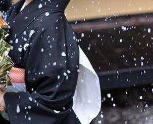Xiuren秀人网 - 易阳Silvia婚纱美图，实在太美了，下载后我决定今晚不涂口红了，别问为什么。