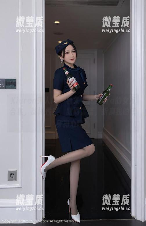 Xiuren秀人网 - 看朱可儿Flora的女友合集，时而性感，时而害羞，折磨我的单身狗心啊！-微莹质