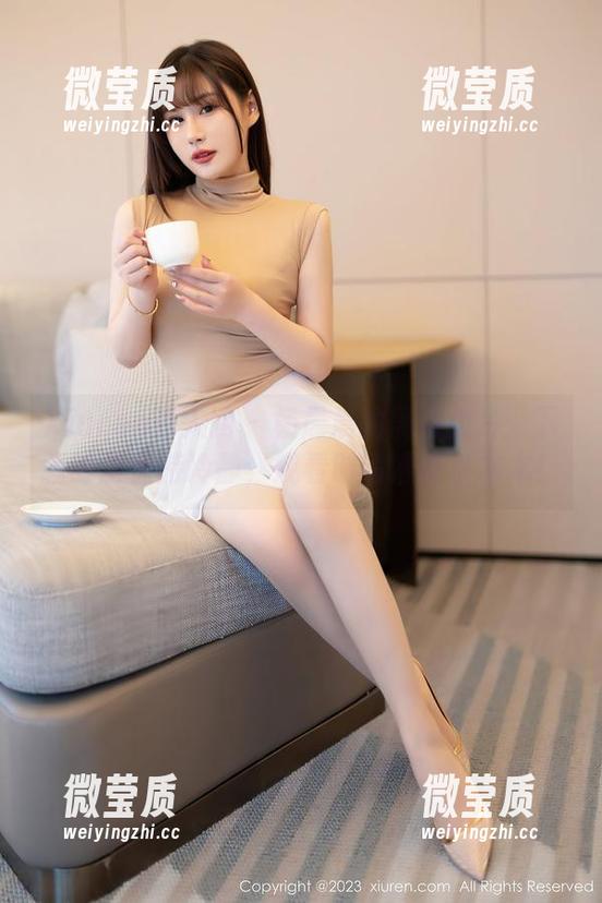 Xiuren秀人网 - 杨晨晨的黑白大片：下载时需保持冷静，观看时请准备小本本！-微莹质