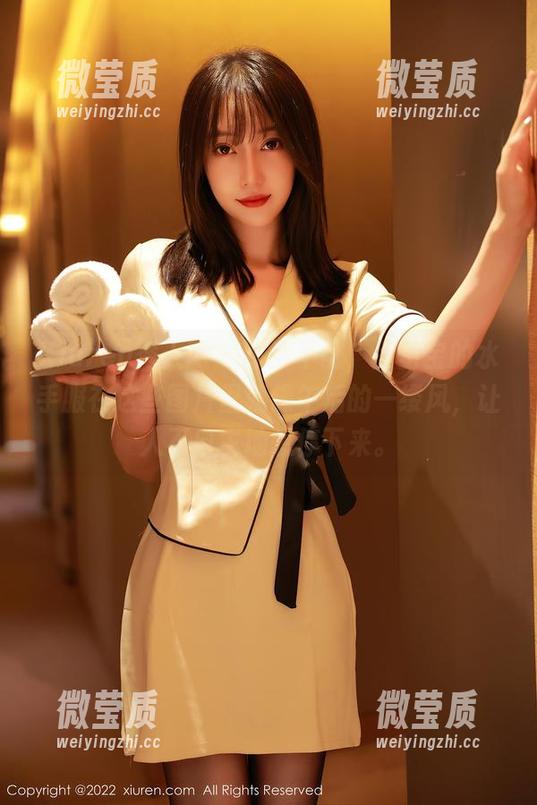 Xiuren秀人网 - 不得不说，蛋蛋宝的水手服在这些图片里就像午后的一缕风，让人不自主地想停下来。-微莹质