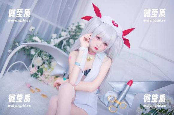 图库中的‘白衣’传奇，coser衣衣的写真惹人浮想联翩。-微莹质