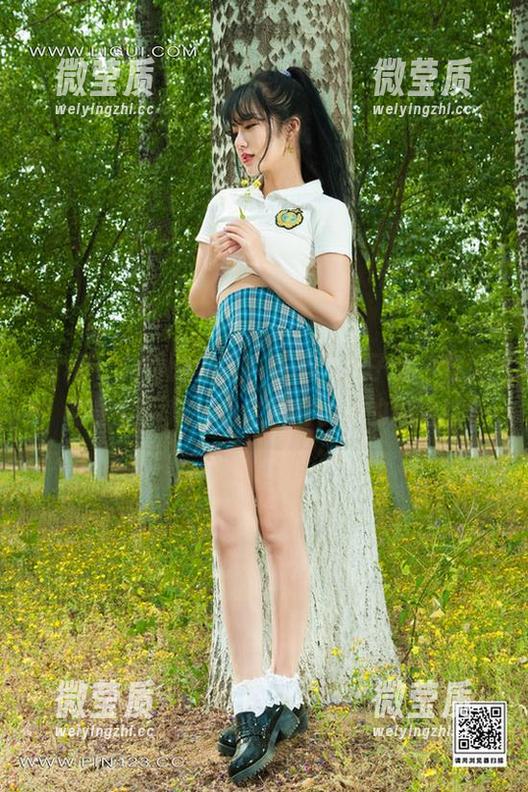 丽柜 - 免费的美图？不不，兔子穿牛仔裤是最佳示范，我这就偷学她的风格！-微莹质