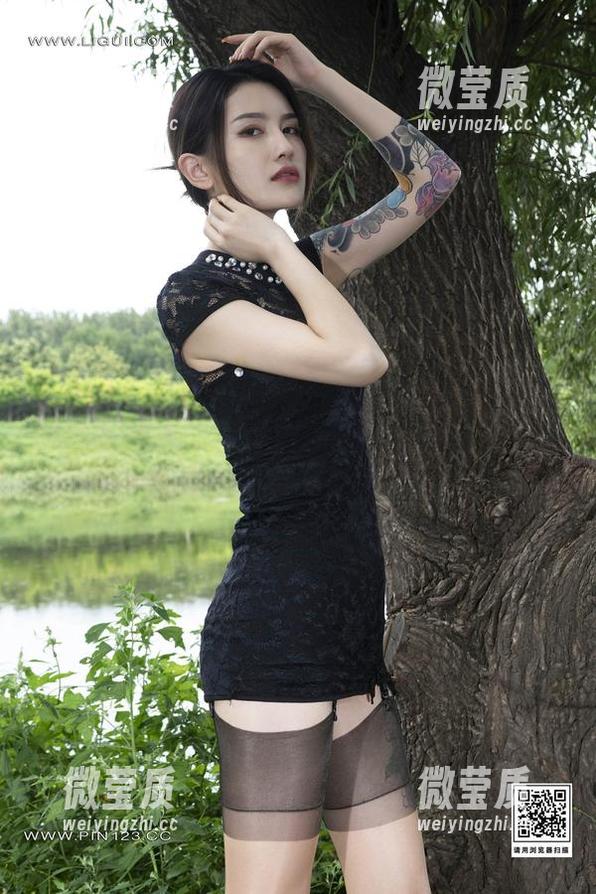 丽柜 - 呼唤甜甜：在浴缸中游泳的精选写真集-微莹质