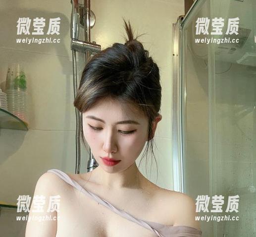 微密圈 - 私拍资源里，乙醇子的女孩那种慵懒姿态，真让人想多看几眼，嗯……再多想想。-微莹质