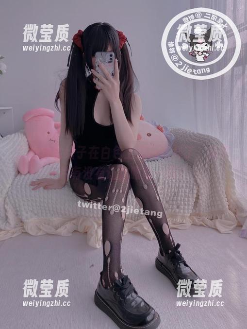 二阶堂宅绘子在白色上又玩花样了，新图片有没有让你眼前一亮？-微莹质