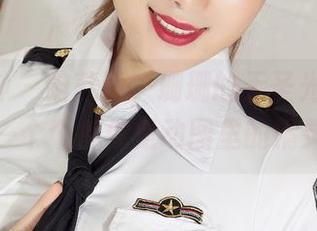 克拉女神 - 咱就说，珊珊的无圣光JK美照，一个个都像是动图里的精灵。