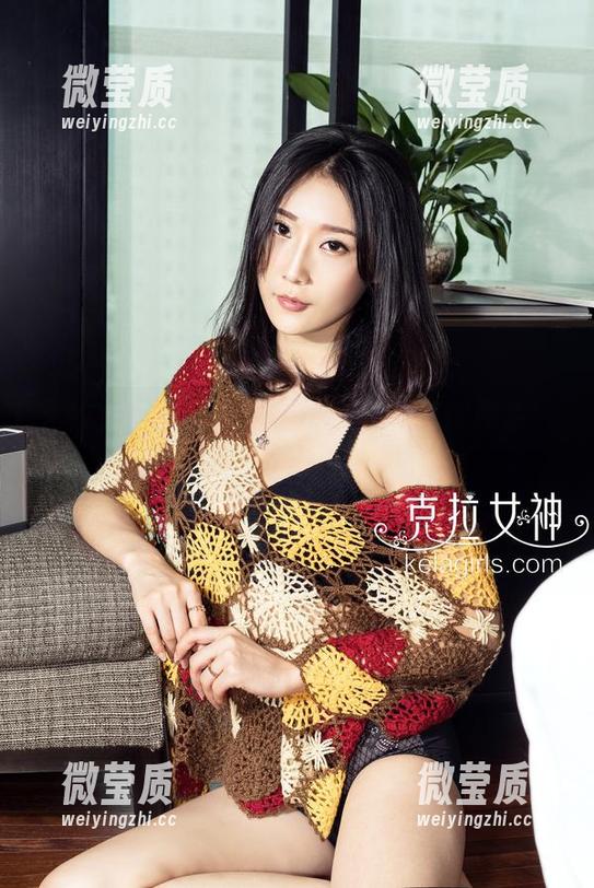 克拉女神 - 菲菲与她的皮衣，在线高清，揭开不为人知的随意时刻-微莹质
