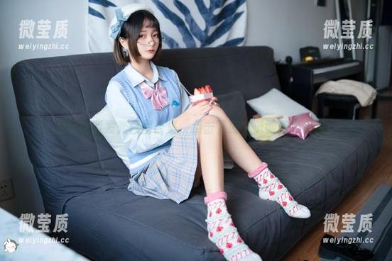兔玩映画发光白丝合集，点击下载，低调但不低能。-微莹质