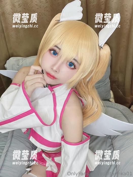 礼服？冲田凛花rinka留给我的都是想象空间，图包里的无圣光让我更加摸不着头脑...-微莹质