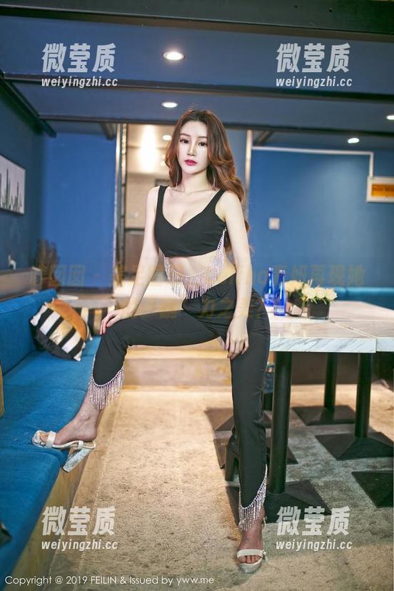 嗲囡囡 - 美足图册，Celina青妍再现她的“腿”力之美？-微莹质