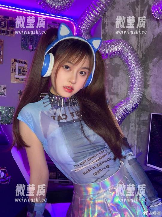 对了，嘎潼的眼镜带我飘出图册之外，我们能飞到哪里呢？-微莹质