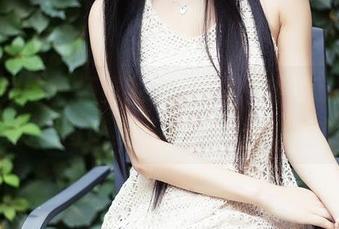 头条女神 - 杨曼妮与镂空袜兔的奇遇，敢问你们在图库里见过吗？分享是对的！