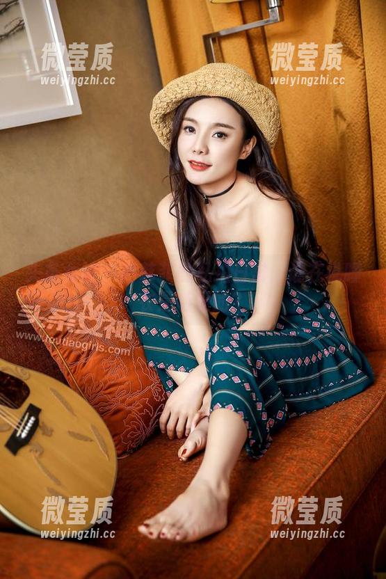 头条女神 - 高韩菲的私拍日常：谁在说睡衣是随便的？-微莹质