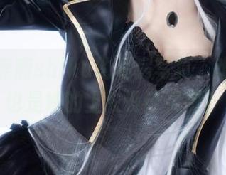 看！小鹿鹿shika的私房写真，难道蕾姆也是她的上衣设计灵感？