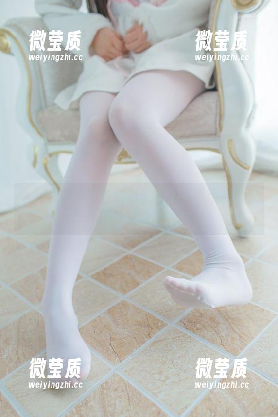 少女秩序：内部定制的白丝吊带小背心又添新滋味了？-微莹质