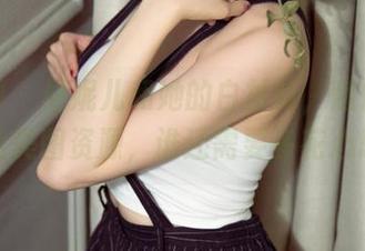 尤果网 - 曼妮儿和她的白衬衫，随便一张都是美图资源，谁还需要多花心思？