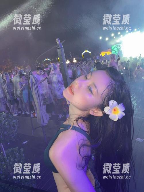微密圈 - 双马尾满分，就是阿朱啊私拍里的气质不禁让我一脸懵逼。-微莹质