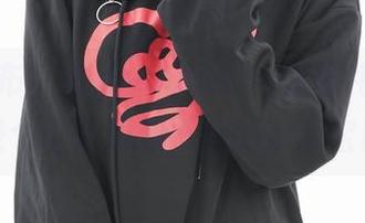 最新发布！幼爱youmeko身披礼服，果然是个让人意想不到的资源宝藏。
