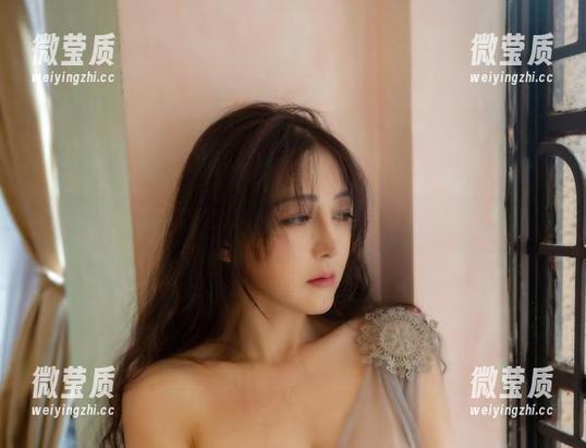 樱晚gigi的珠光宝气合集，照片里满是蕾丝的精致-微莹质
