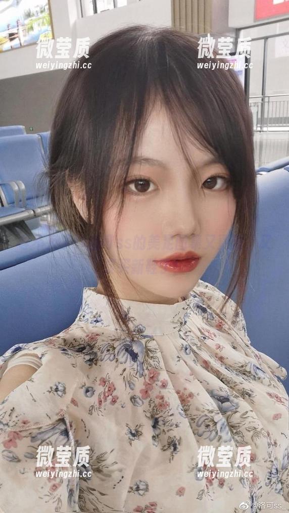 等不及了!洛可ss的美足图集又更新,又要买新鞋了!-微莹质 等不及了!洛可ss的美足图集又更新,又要买新鞋了!-微莹质