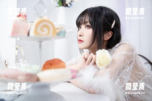 户外的自由：洛璃LoLiSAMA最新作品集，各种姿态让人目不暇接！-微莹质