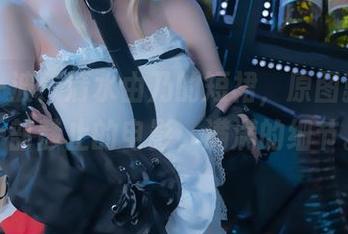 更新一波！清水由乃的短裙，原图就好像一部静止的电影，满满的细节。
