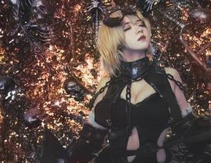 渊秧与明日方舟，上演德克萨斯的绝美“阵容”，谁还在担心游戏呢？