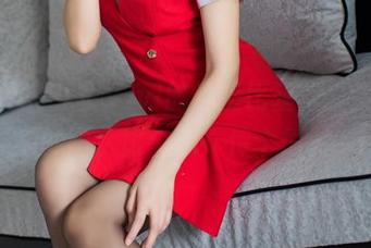 爱蜜社 - 乐薇Vivi的私房比基尼，挺亮眼的吧，比个心，传个情？