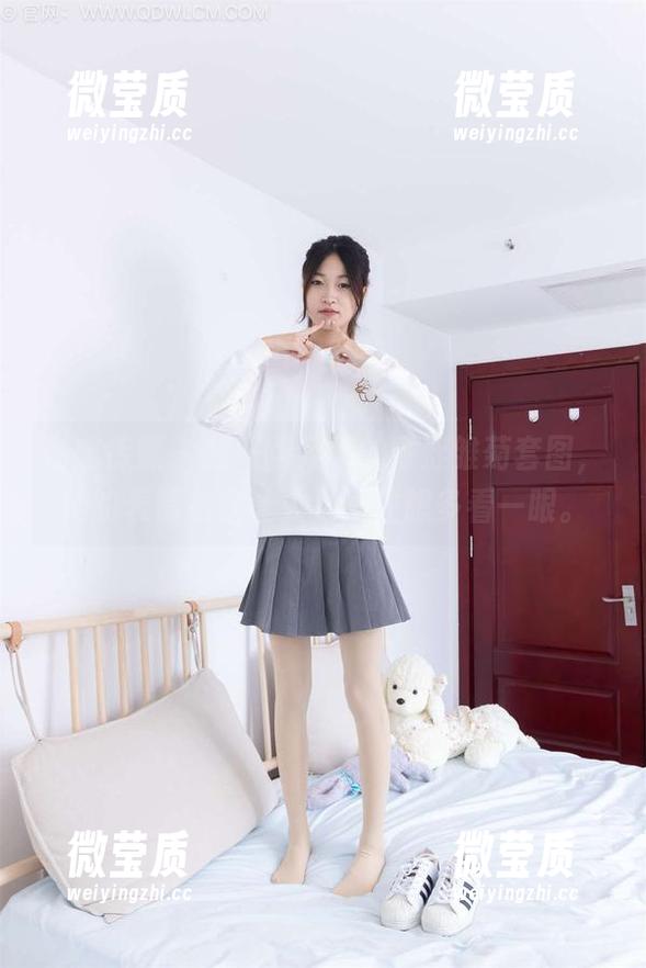 物恋传媒 - 翻一翻菜菜的青涩雏菊套图,她的表情总是让人忍不住想多看一眼。-微莹质 物恋传媒 - 翻一翻菜菜的青涩雏菊套图,她的表情总是让人忍不住想多看一眼。-微莹质