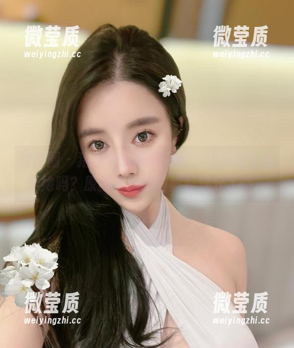 微密圈 - 猪小七的礼服写真，这是要让我娶她吗？原图里的闪耀真是过分了啊。-微莹质