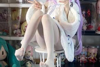 白栎Shirly出发，搭乘碧蓝航线挥挥手，雅努斯JK在等着