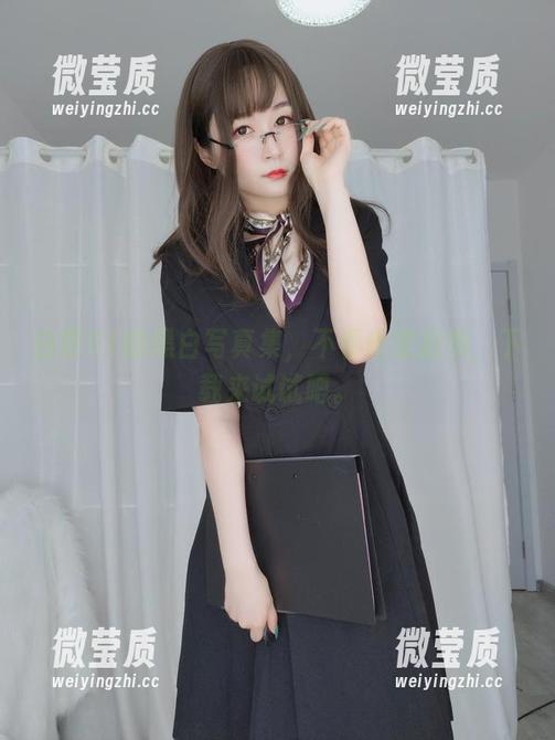 白银81的黑白写真集，不看肯定后悔，下载来试试吧。-微莹质