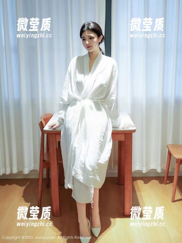 秀人网 - sophie余冰的圣诞奇观：全套图包，送你只需低头的理由！-微莹质
