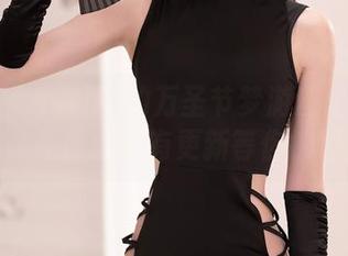 秀人网 - 小Kiki的万圣节梦游漫记——每一张原图都有更新等你挖掘