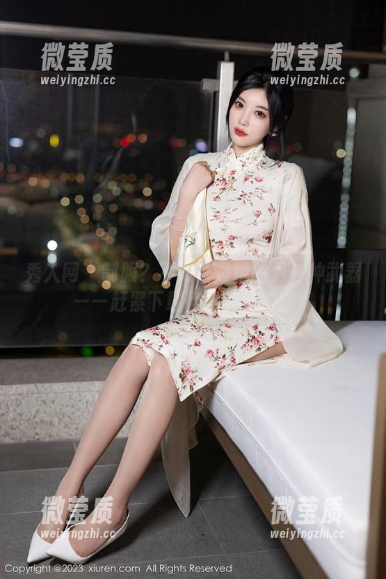 秀人网 - 制服？不如说是她的另一种武器——赶紧下载欧阳若依的图集-微莹质