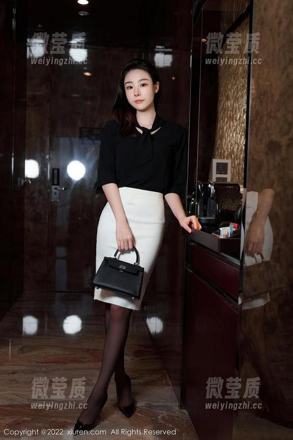 秀人网 - 江真真全集：谁说海边不能搞点事儿？-微莹质