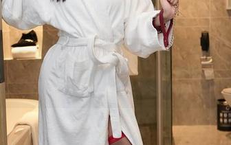 秀人网 - 高跟鞋与谢小葱：疯狂猫步写真，绝美却也略致命的图片！