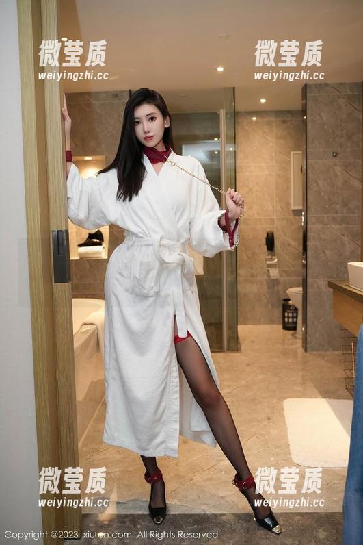 秀人网 - 高跟鞋与谢小葱：疯狂猫步写真，绝美却也略致命的图片！-微莹质