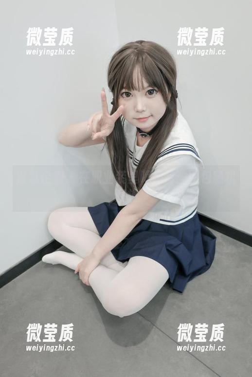 紧急企划 - 在职业装里喝奶昔：图包随机联想-微莹质