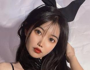 微密圈 - 纪念小小v的美图时光：私房里那件神奇的连体衣