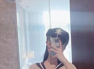 微密圈 - 脸红Dearie，黑色套装的美图再度更新，今天你又让我想太多了！